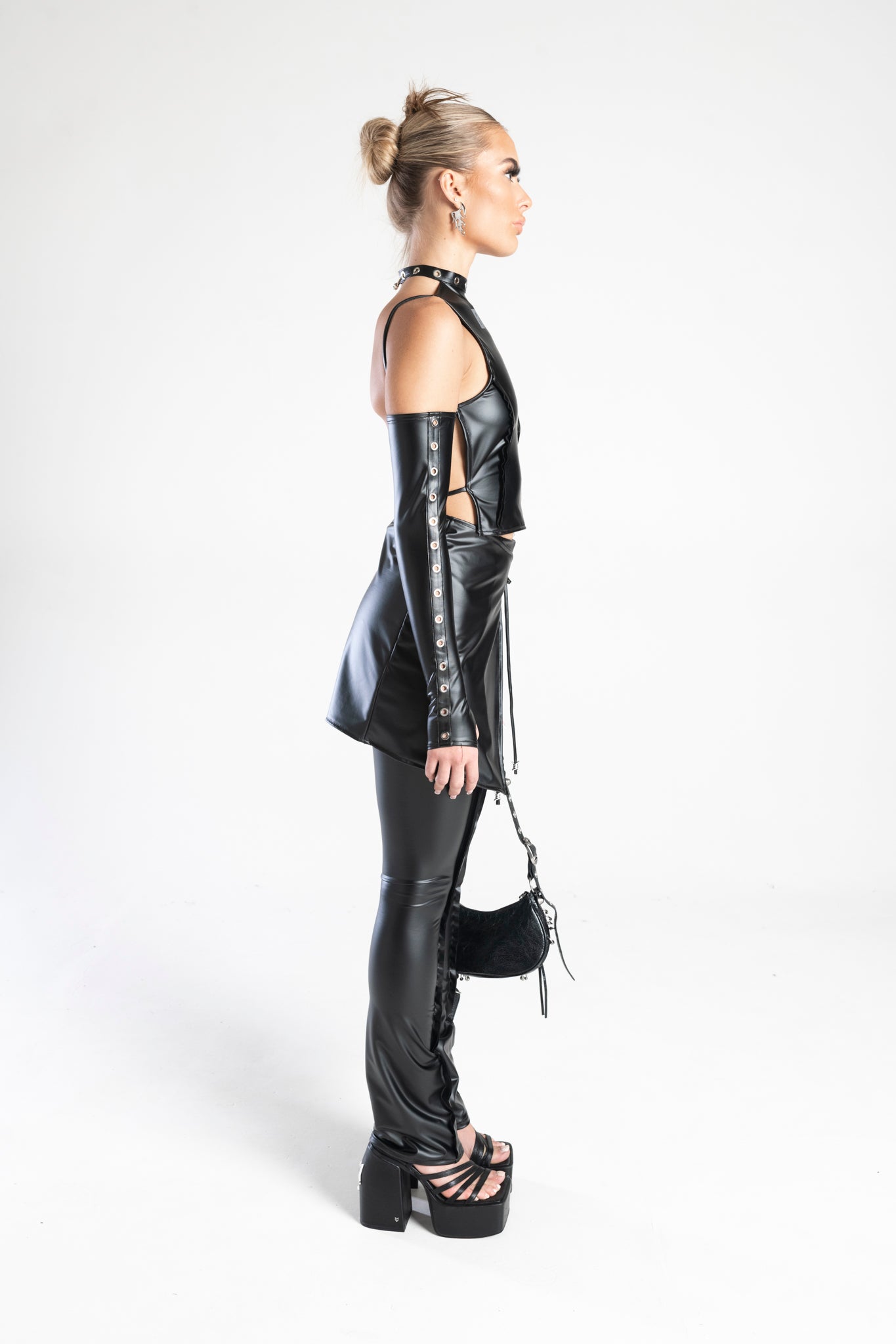 ICEBOUND PVC BACKLESS TOP