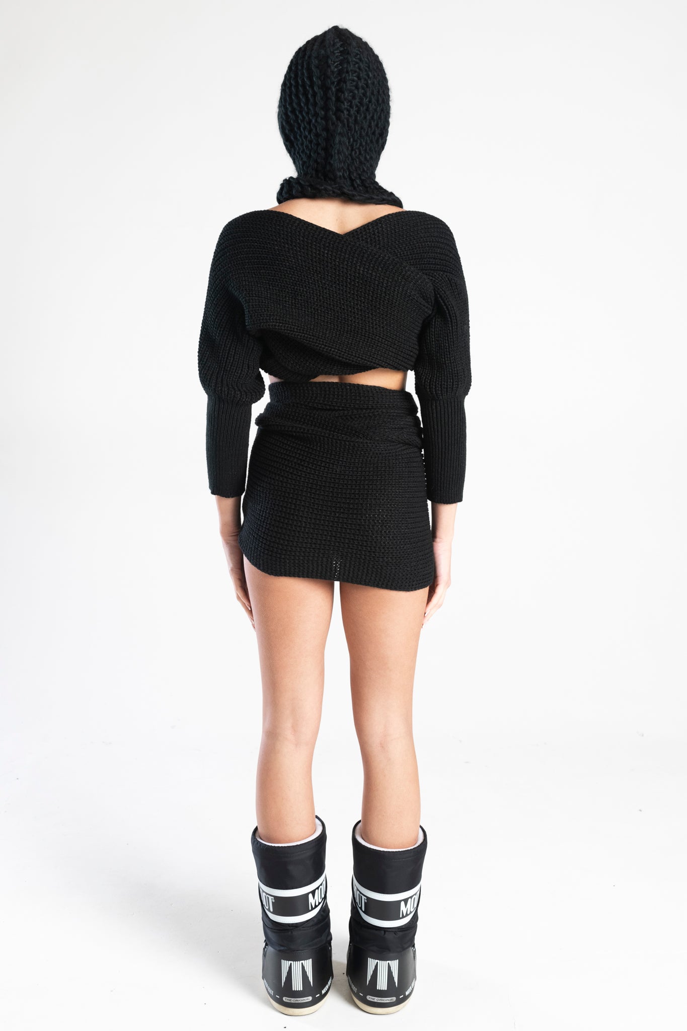 ICEBOUND KNITTED TOP & SKIRT